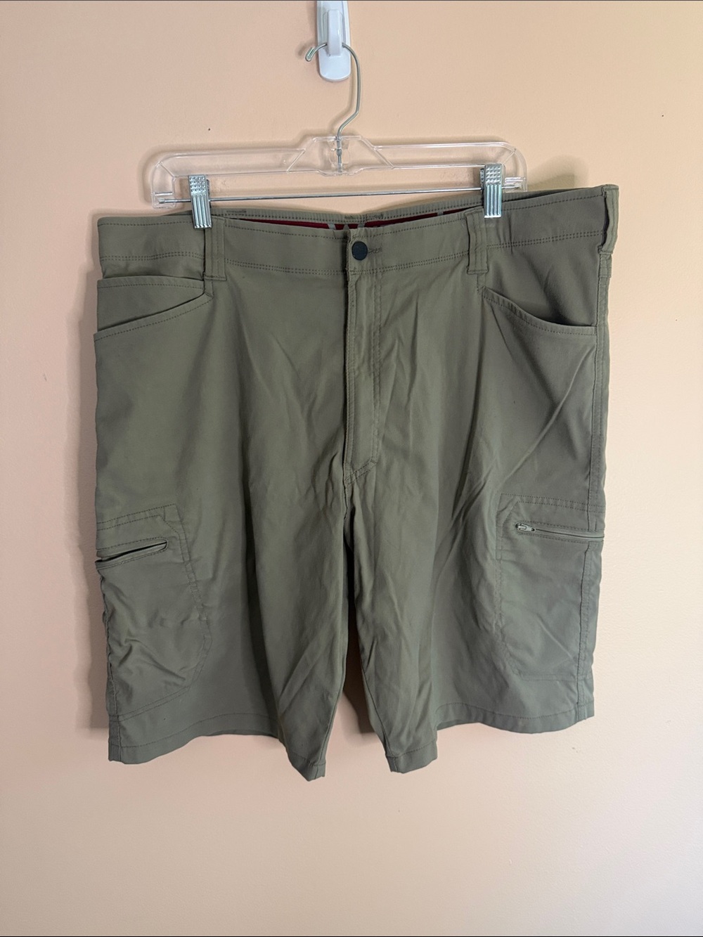 Wrangler Men's Cargo Shorts - Olive Green